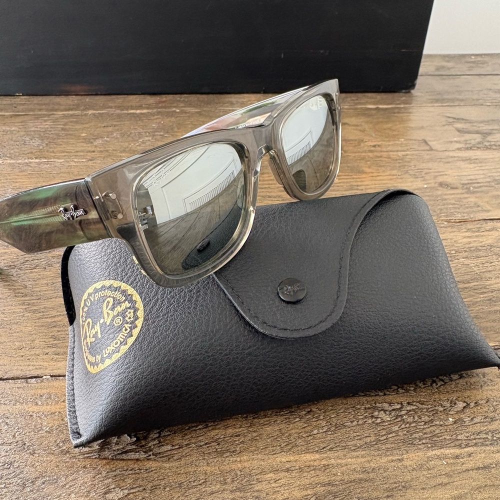 Ray-Ban Mega Wayfarer RB0840-S 6635/5C Transparent Green Sunglasses 51mm - Picture 2 of 8